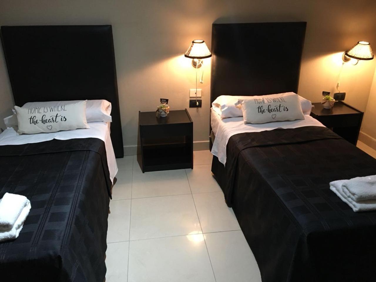 Hotel Del Parque San Miguel de Tucuman Bagian luar foto